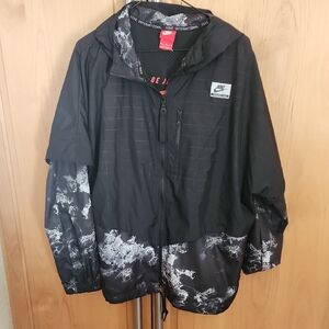 Nike International Windrunner Rio Black and White Hooded Jacket WOMENS XL